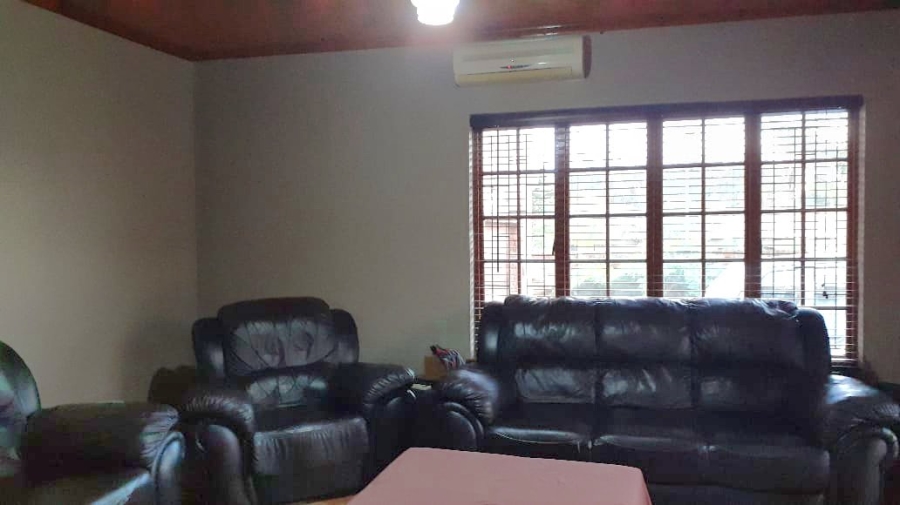 5 Bedroom Property for Sale in Campher Park Eastern Cape